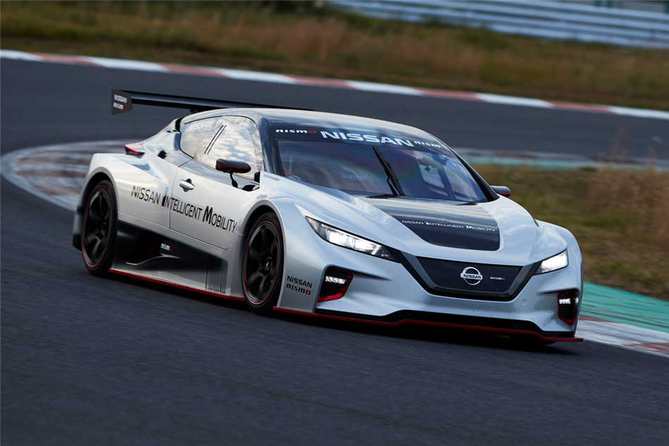 Nissan prezentuje elektryczny samochód wyścigowy